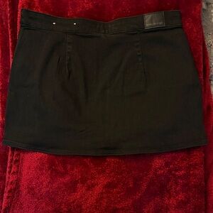 American Eagle Black Women’s Mini Skort
